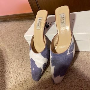 Isaac by Isaac Mizrahi hair calf mules